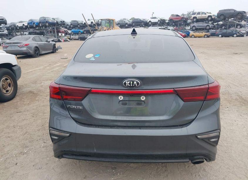 Photo 17 of 2019 Kia Forte LXS (VIN 3KPF24AD3KE111262)