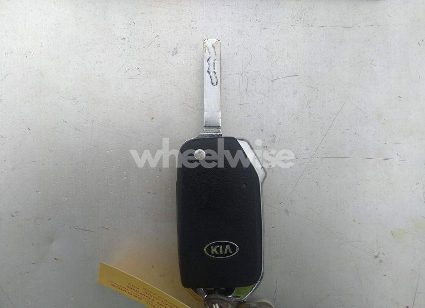 Photo 11 of 2019 Kia Forte LXS (VIN 3KPF24AD3KE113013)