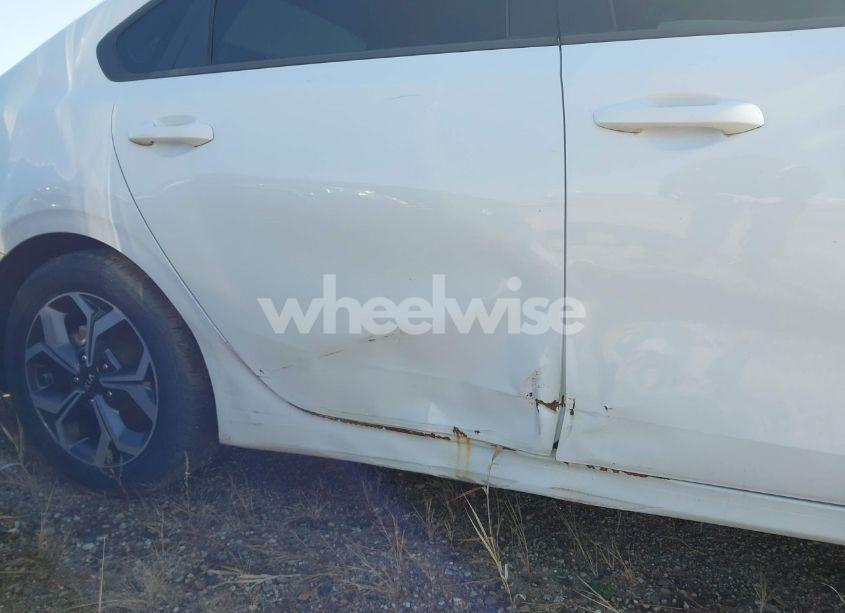 Photo 6 of 2019 Kia Forte LXS (VIN 3KPF24AD3KE113013)