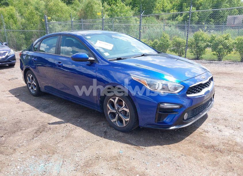2019 Kia Forte LXS (VIN 3KPF24AD3KE114646) main photo