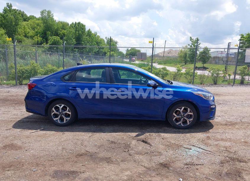 Photo 13 of 2019 Kia Forte LXS (VIN 3KPF24AD3KE114646)