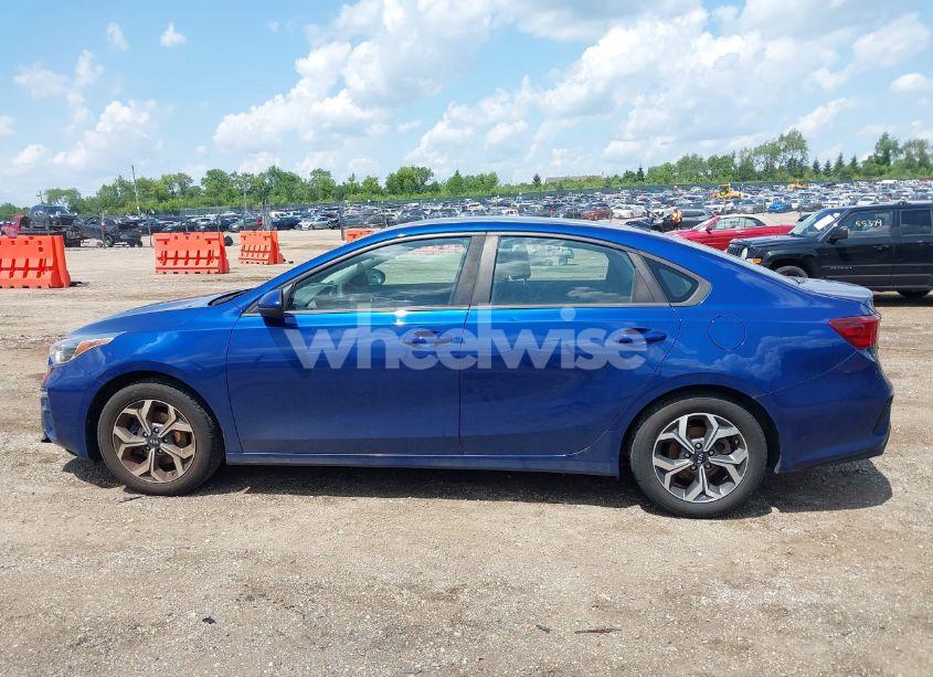 Photo 14 of 2019 Kia Forte LXS (VIN 3KPF24AD3KE114646)