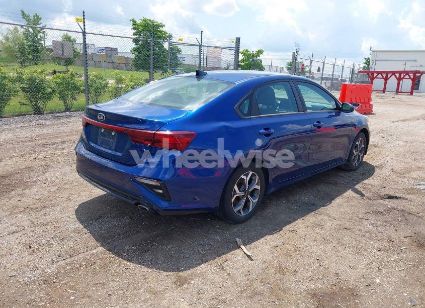 Photo 4 of 2019 Kia Forte LXS (VIN 3KPF24AD3KE114646)