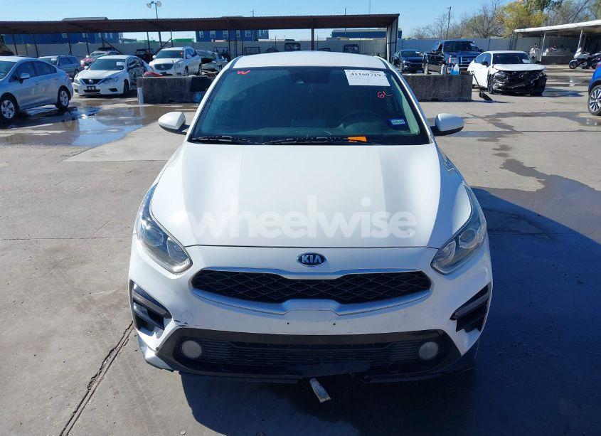 Photo 12 of 2019 Kia Forte LXS (VIN 3KPF24AD3KE136730)