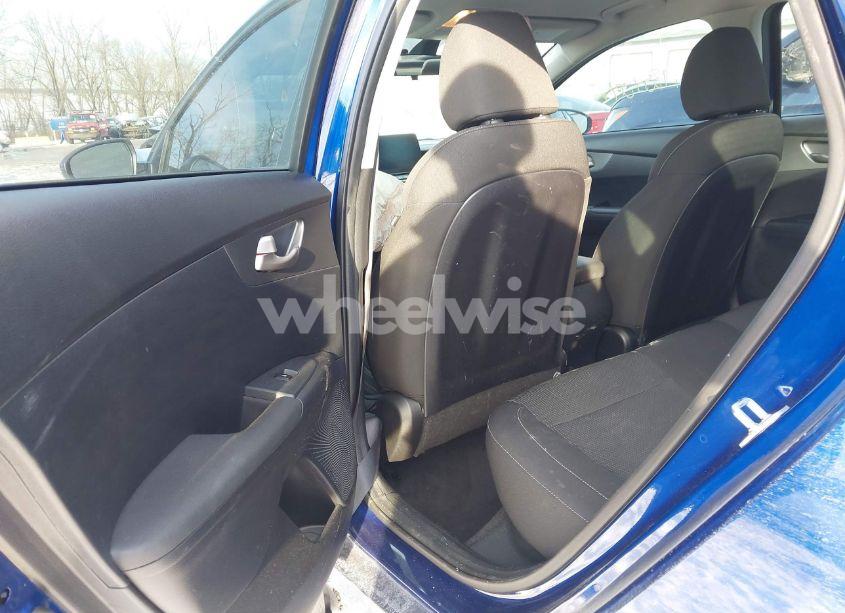 Photo 8 of 2020 Kia Forte LXS (VIN 3KPF24AD3LE157529)