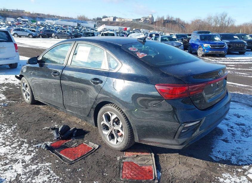 Photo 3 of 2020 Kia Forte LXS (VIN 3KPF24AD3LE163119)