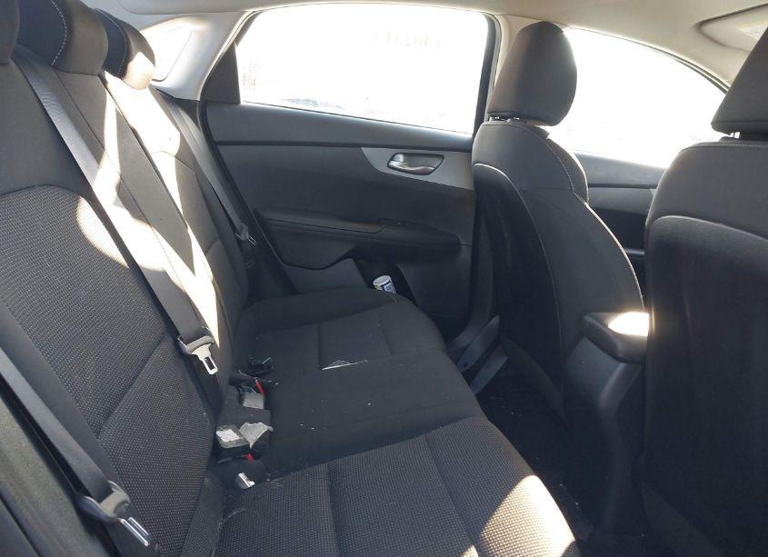 Photo 8 of 2020 Kia Forte LXS (VIN 3KPF24AD3LE163119)