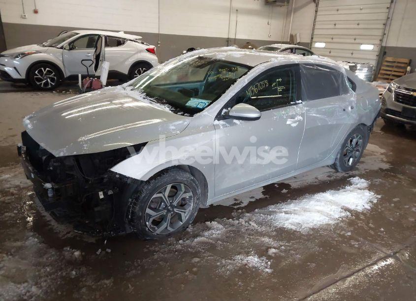 Photo 2 of 2020 Kia Forte LXS (VIN 3KPF24AD3LE184195)