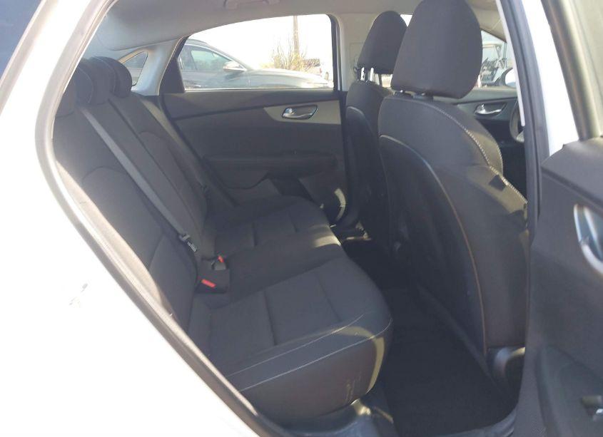 Photo 8 of 2020 Kia Forte LXS (VIN 3KPF24AD3LE185007)