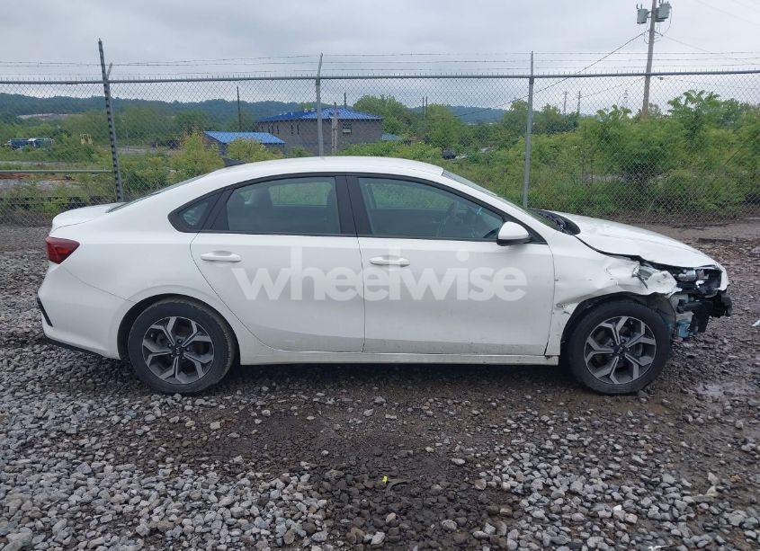 Photo 13 of 2020 Kia Forte LXS (VIN 3KPF24AD3LE194032)