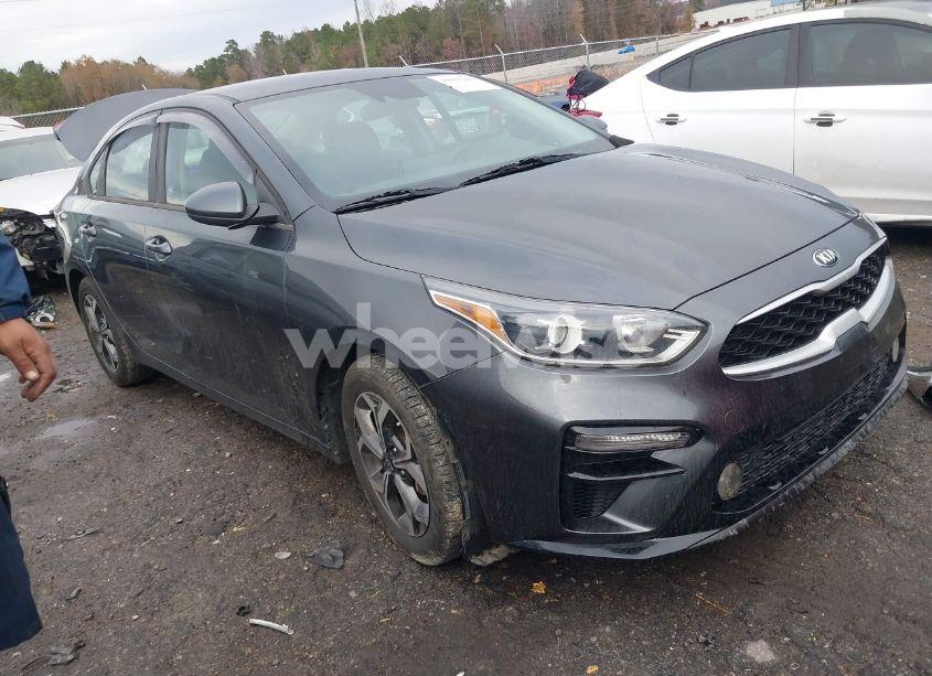 2020 Kia Forte LXS (VIN 3KPF24AD3LE194371) main photo