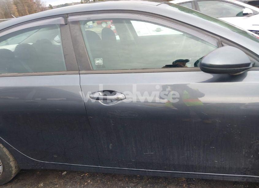 Photo 13 of 2020 Kia Forte LXS (VIN 3KPF24AD3LE194371)