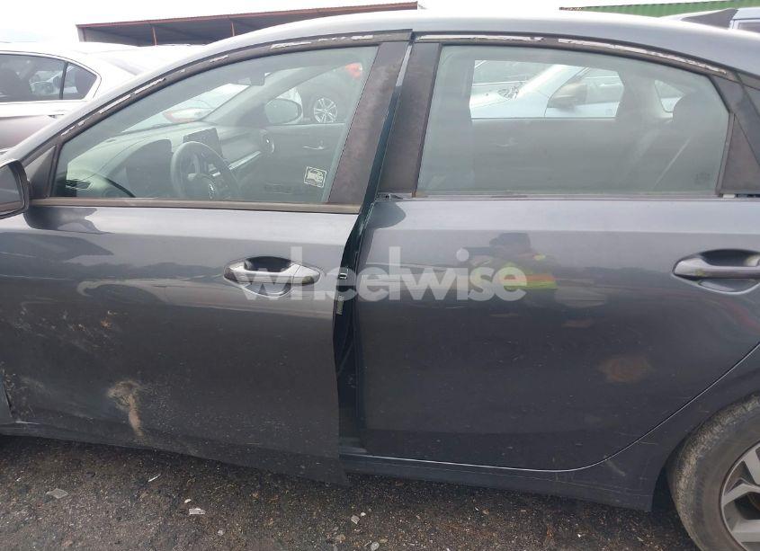 Photo 14 of 2020 Kia Forte LXS (VIN 3KPF24AD3LE194371)