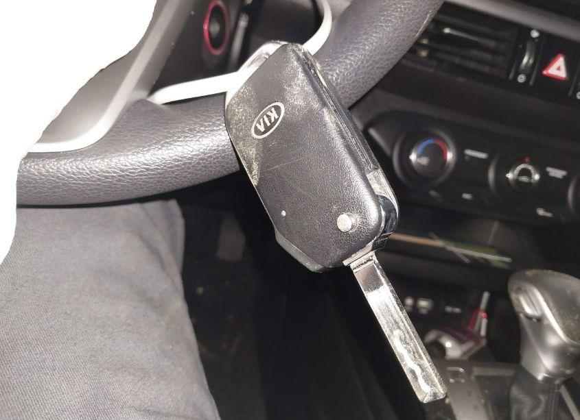 Photo 11 of 2020 Kia Forte LXS (VIN 3KPF24AD3LE198999)