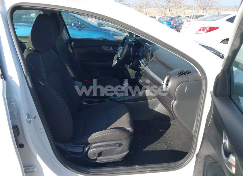 Photo 5 of 2020 Kia Forte (VIN 3KPF24AD3LE213355)