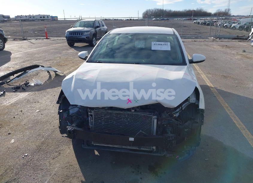 Photo 6 of 2020 Kia Forte (VIN 3KPF24AD3LE213355)