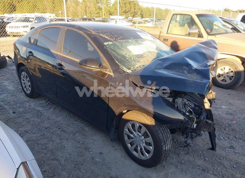 2020 Kia Forte FE (VIN 3KPF24AD3LE221732) main photo