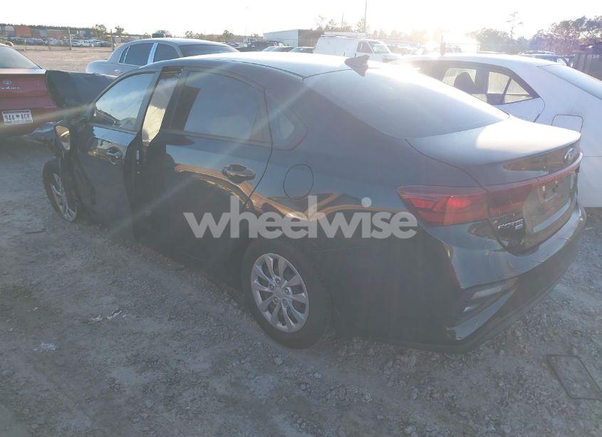 Photo 3 of 2020 Kia Forte FE (VIN 3KPF24AD3LE221732)