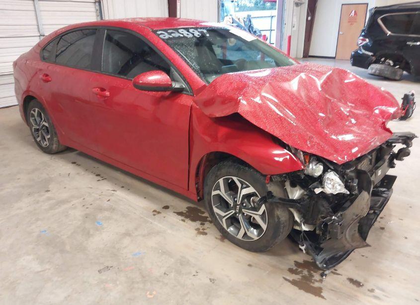 2020 Kia Forte LXS (VIN 3KPF24AD3LE240328) main photo