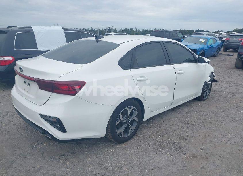 Photo 4 of 2020 Kia Forte LXS (VIN 3KPF24AD3LE243424)