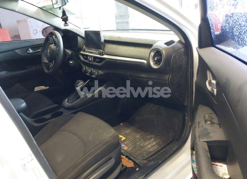 Photo 5 of 2020 Kia Forte LXS (VIN 3KPF24AD3LE243519)