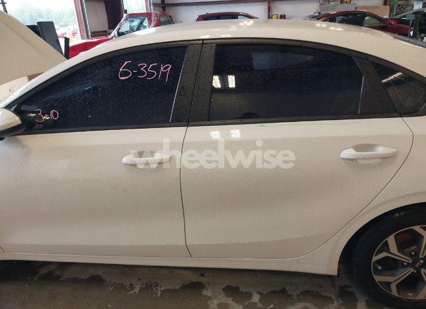 Photo 6 of 2020 Kia Forte LXS (VIN 3KPF24AD3LE243519)