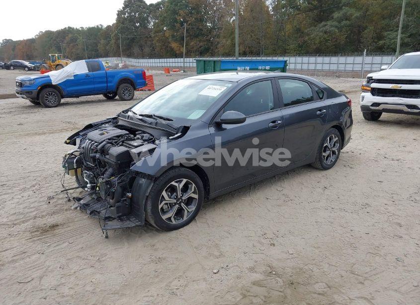 Photo 2 of 2020 Kia Forte LXS (VIN 3KPF24AD3LE246369)