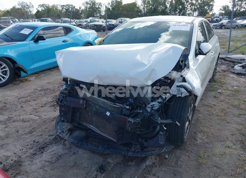 Photo 6 of 2020 Kia Forte LXS (VIN 3KPF24AD3LE252091)