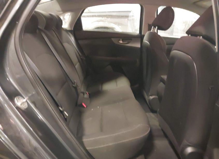 Photo 8 of 2021 Kia Forte LXS (VIN 3KPF24AD3ME271967)