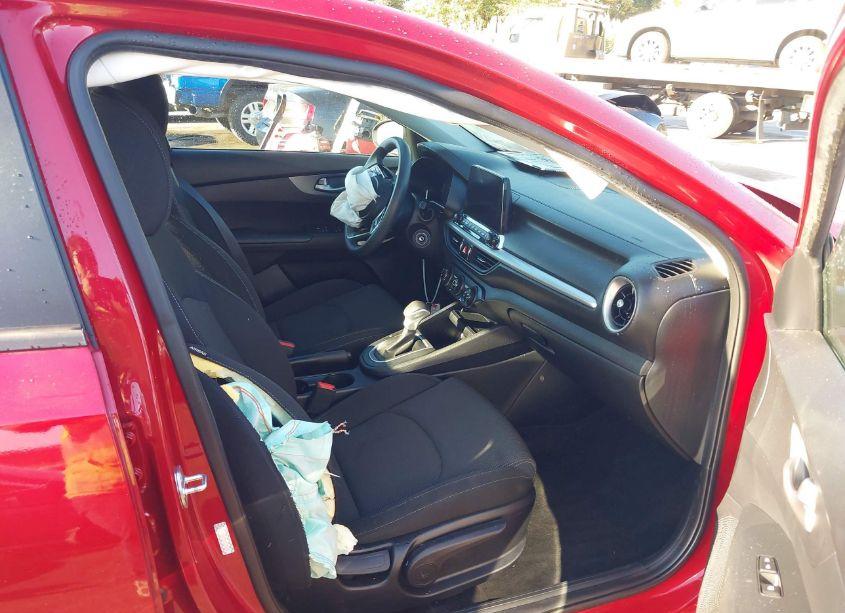 Photo 5 of 2021 Kia Forte LXS (VIN 3KPF24AD3ME284282)