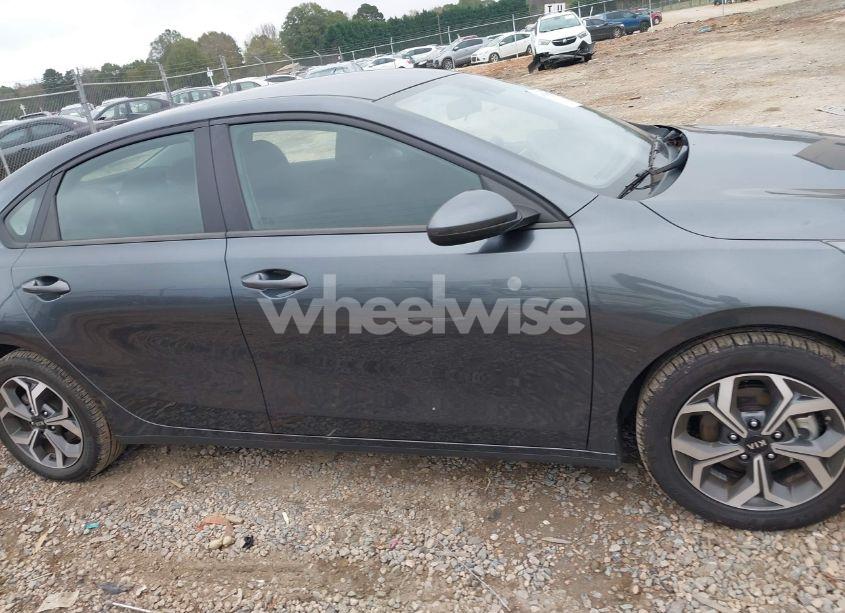 Photo 13 of 2021 Kia Forte LXS (VIN 3KPF24AD3ME335571)