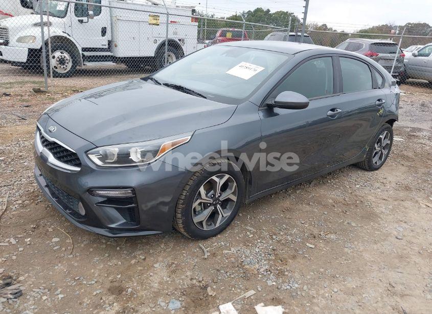 Photo 2 of 2021 Kia Forte LXS (VIN 3KPF24AD3ME335571)