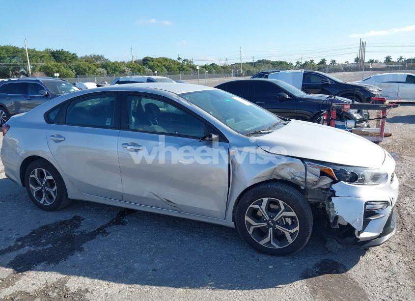 Photo 17 of 2021 Kia Forte LXS (VIN 3KPF24AD3ME344920)