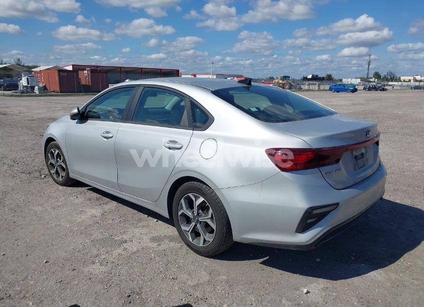 Photo 3 of 2021 Kia Forte LXS (VIN 3KPF24AD3ME344920)