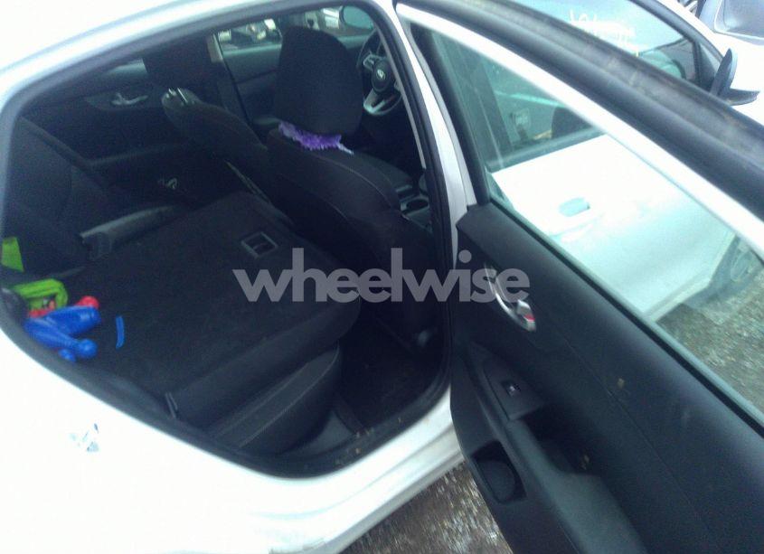 Photo 8 of 2021 Kia Forte LXS (VIN 3KPF24AD3ME351494)