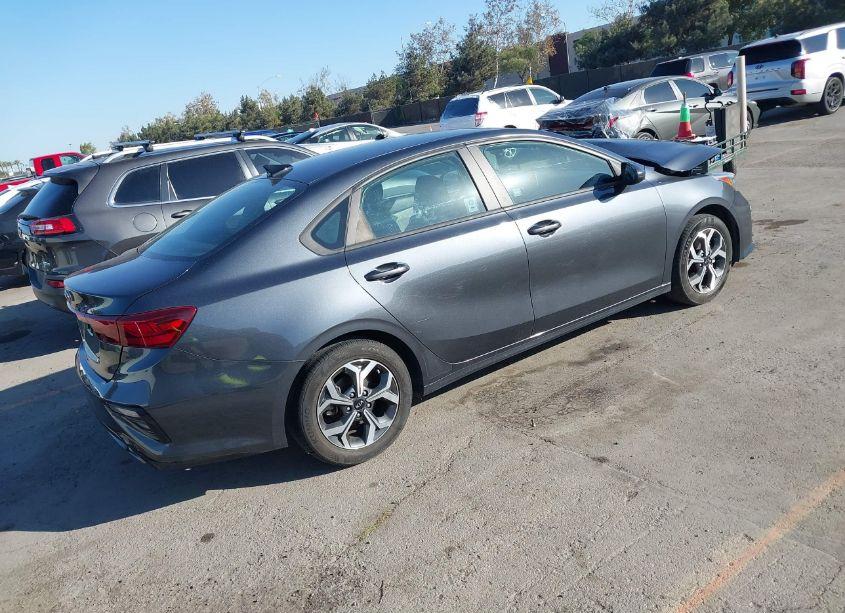 Photo 4 of 2021 Kia Forte LXS (VIN 3KPF24AD3ME355514)
