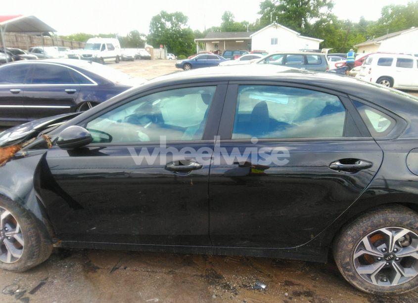 Photo 14 of 2021 Kia Forte LXS (VIN 3KPF24AD3ME370093)