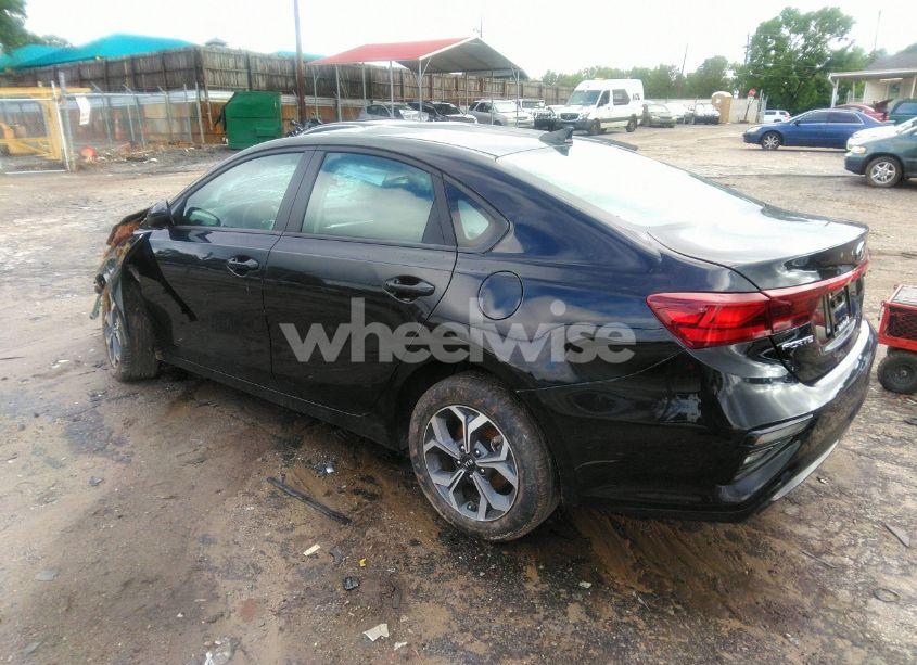 Photo 3 of 2021 Kia Forte LXS (VIN 3KPF24AD3ME370093)