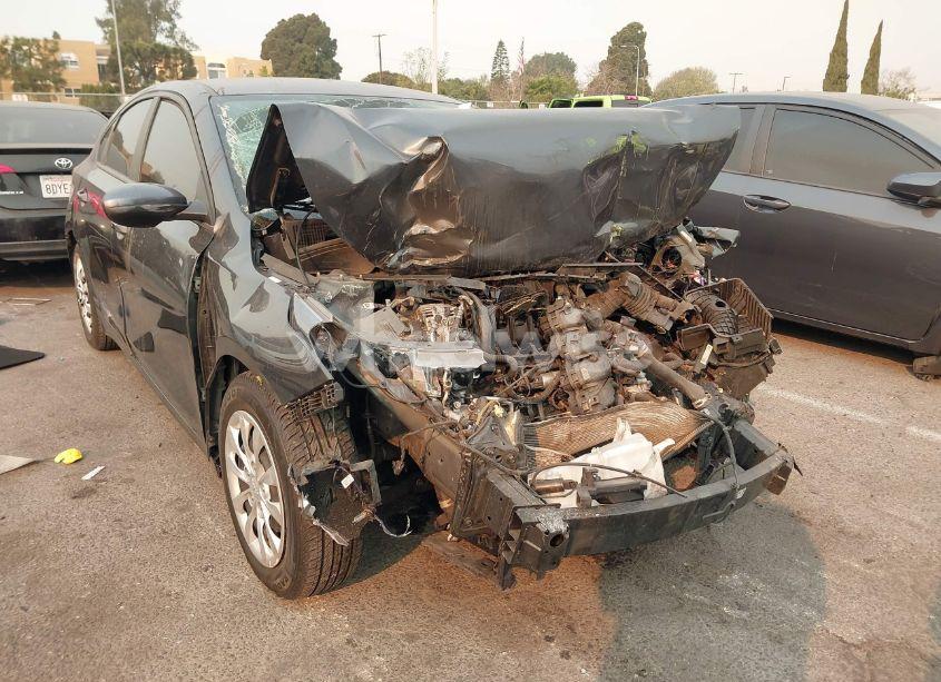 2021 Kia Forte FE (VIN 3KPF24AD3ME394653) main photo