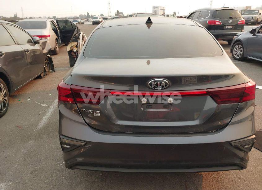 Photo 16 of 2021 Kia Forte FE (VIN 3KPF24AD3ME394653)