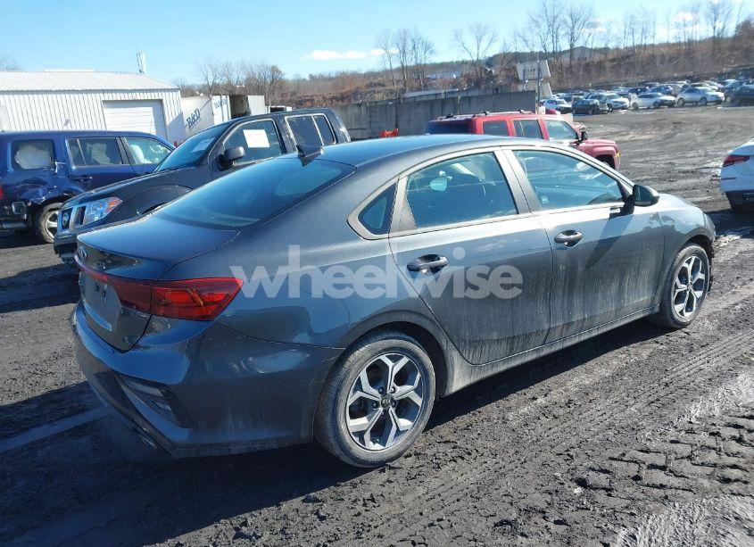 Photo 4 of 2021 Kia Forte LXS (VIN 3KPF24AD3ME397536)