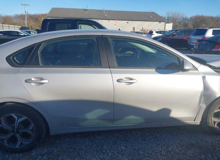 Photo 13 of 2021 Kia Forte LXS (VIN 3KPF24AD3ME413704)