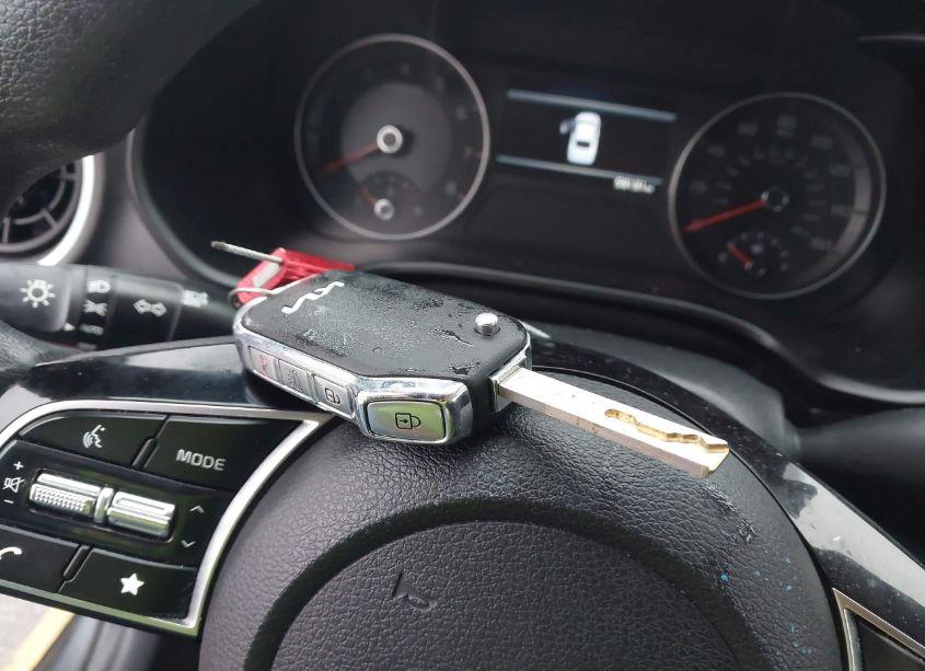 Photo 11 of 2022 Kia Forte LXS (VIN 3KPF24AD3NE452116)