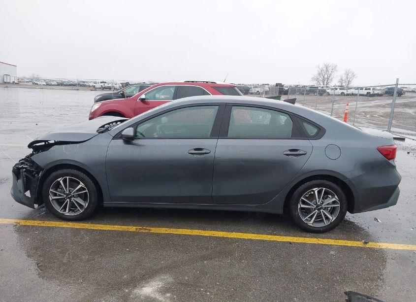 Photo 15 of 2022 Kia Forte LXS (VIN 3KPF24AD3NE452116)