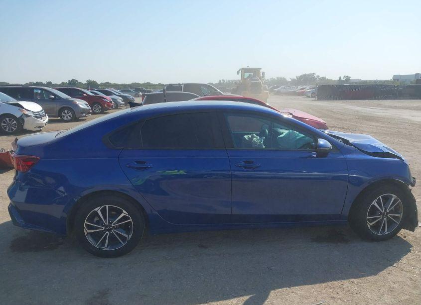 Photo 13 of 2022 Kia Forte LXS (VIN 3KPF24AD3NE468073)