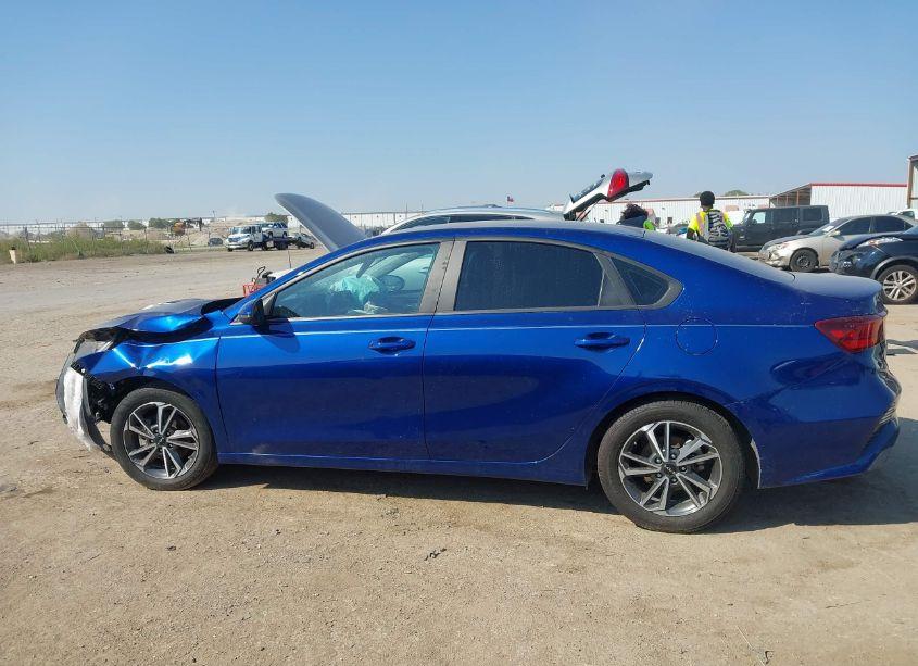 Photo 14 of 2022 Kia Forte LXS (VIN 3KPF24AD3NE468073)