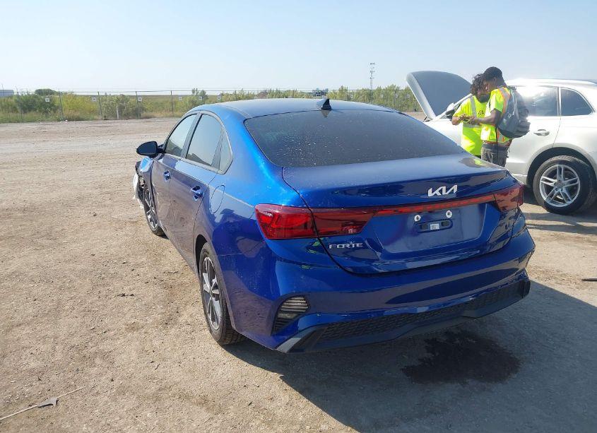 Photo 3 of 2022 Kia Forte LXS (VIN 3KPF24AD3NE468073)