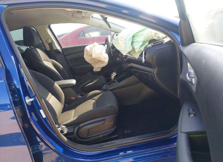 Photo 5 of 2022 Kia Forte LXS (VIN 3KPF24AD3NE468073)