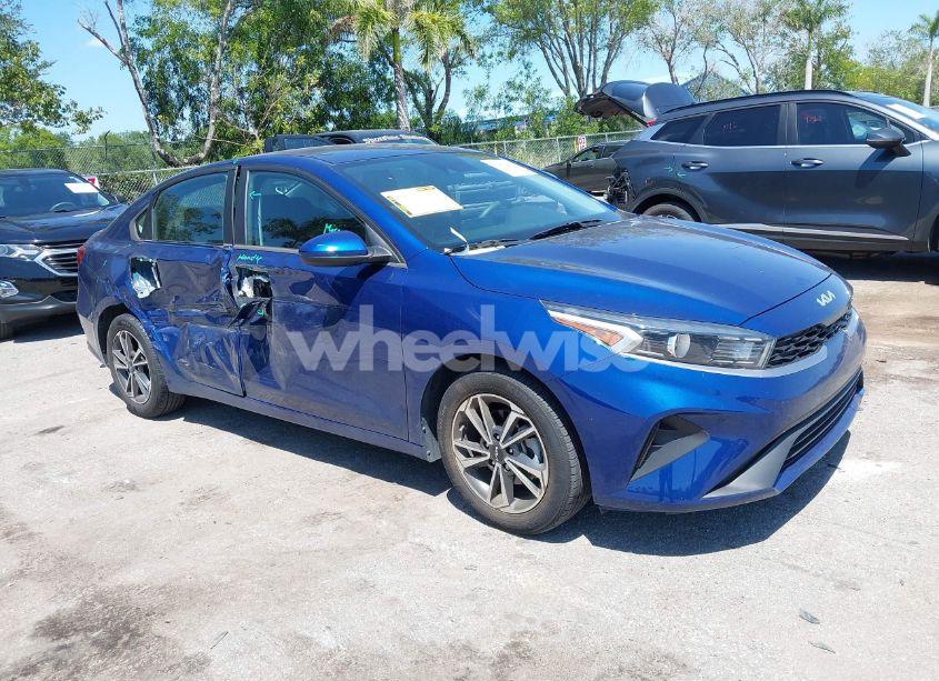 2023 Kia Forte LXS (VIN 3KPF24AD3PE505710) main photo