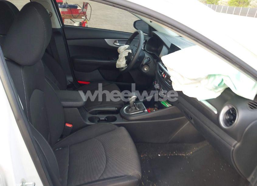 Photo 5 of 2023 Kia Forte LXS (VIN 3KPF24AD3PE509515)